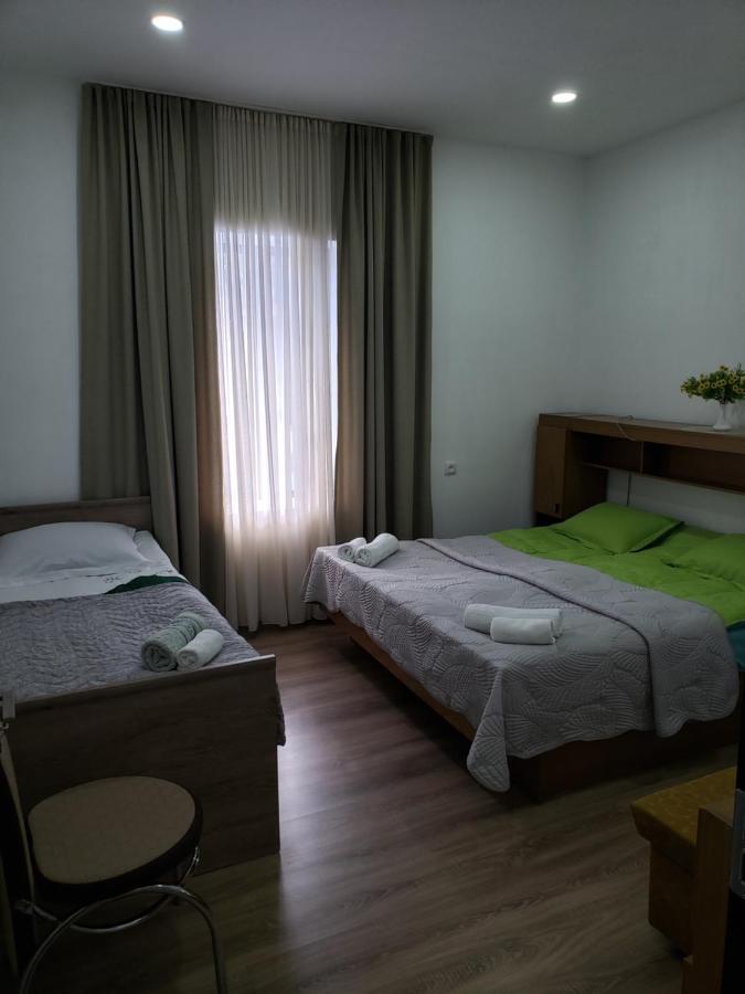 Guest House Nanu Mestia Esterno foto
