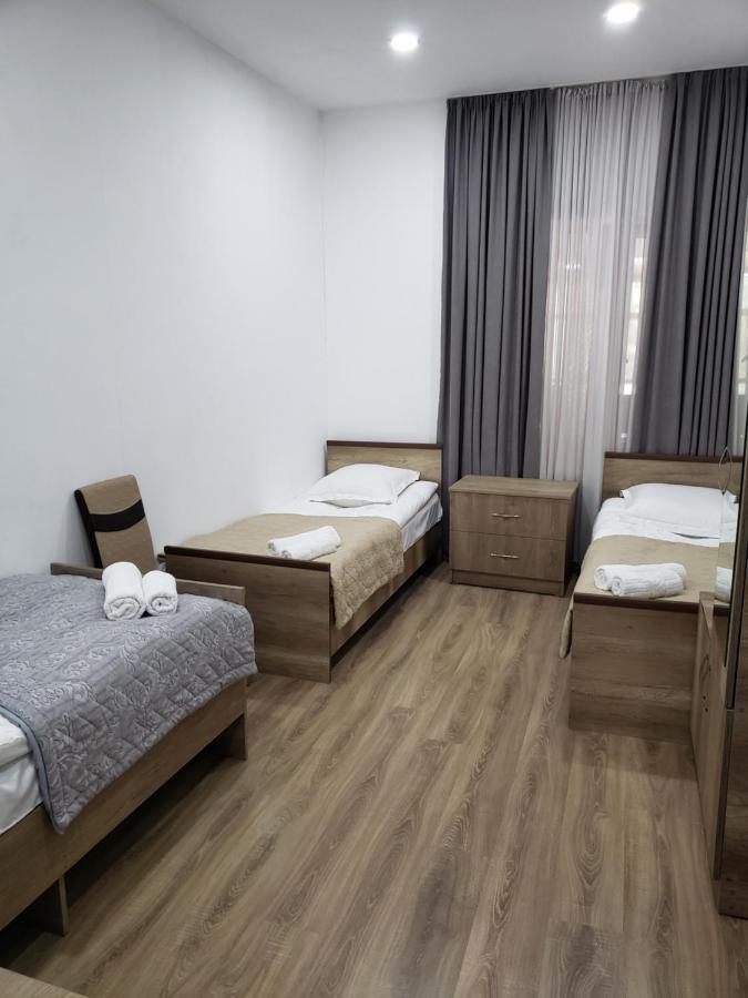 Guest House Nanu Mestia Esterno foto
